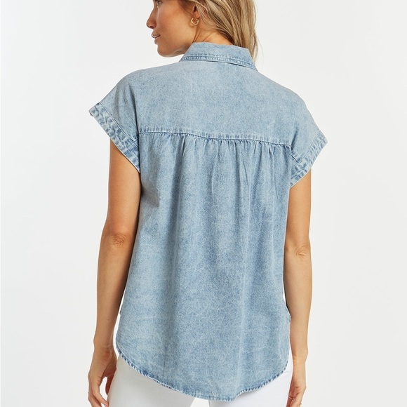 Top - Picture 3 of 10